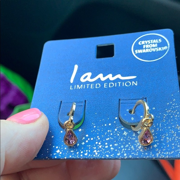 i am Jewelry - Earrings with lilac color stone